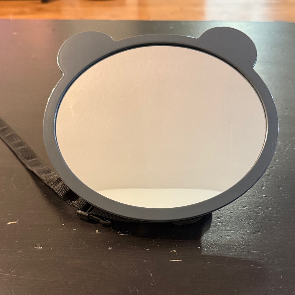 Cute Bear-Shaped Mirror